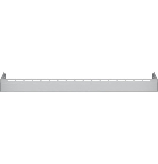 Cafe CXPR8TKPMSS Café™ 48" Toe Kick Pro Range 48"