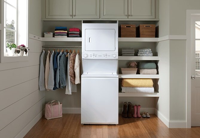 Frigidaire FFLG3900UW Frigidaire Gas Washer/Dryer Laundry Center - 3.9 Cu. Ft Washer And 5.5 Cu. Ft. Dryer