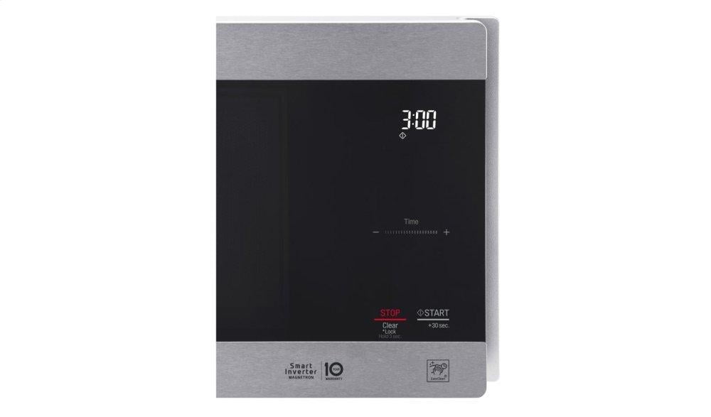 Lg LMC0975ST 0.9 Cu. Ft. Neochef™ Countertop Microwave With Smart Inverter And Easyclean®