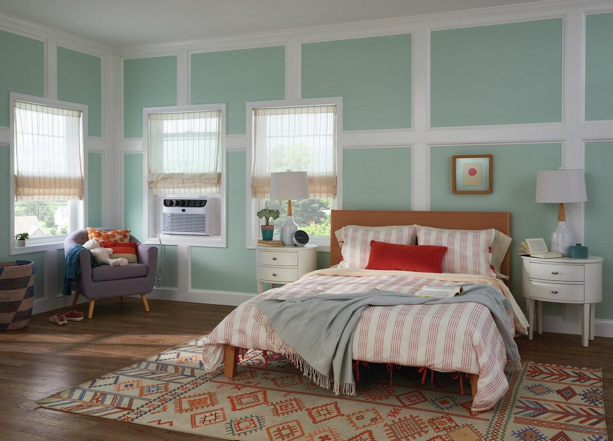 Frigidaire FHWH082WA1 Frigidaire 8,000 Btu Window Air Conditioner With Supplemental Heat And Slide Out Chassis