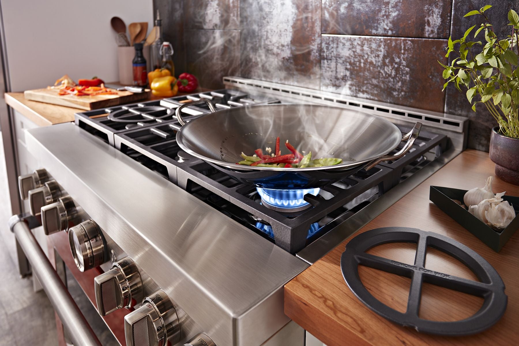 Kitchenaid KFGC506JSC Kitchenaid® 36'' Smart Commercial-Style Gas Range With 6 Burners - Scorched Orange