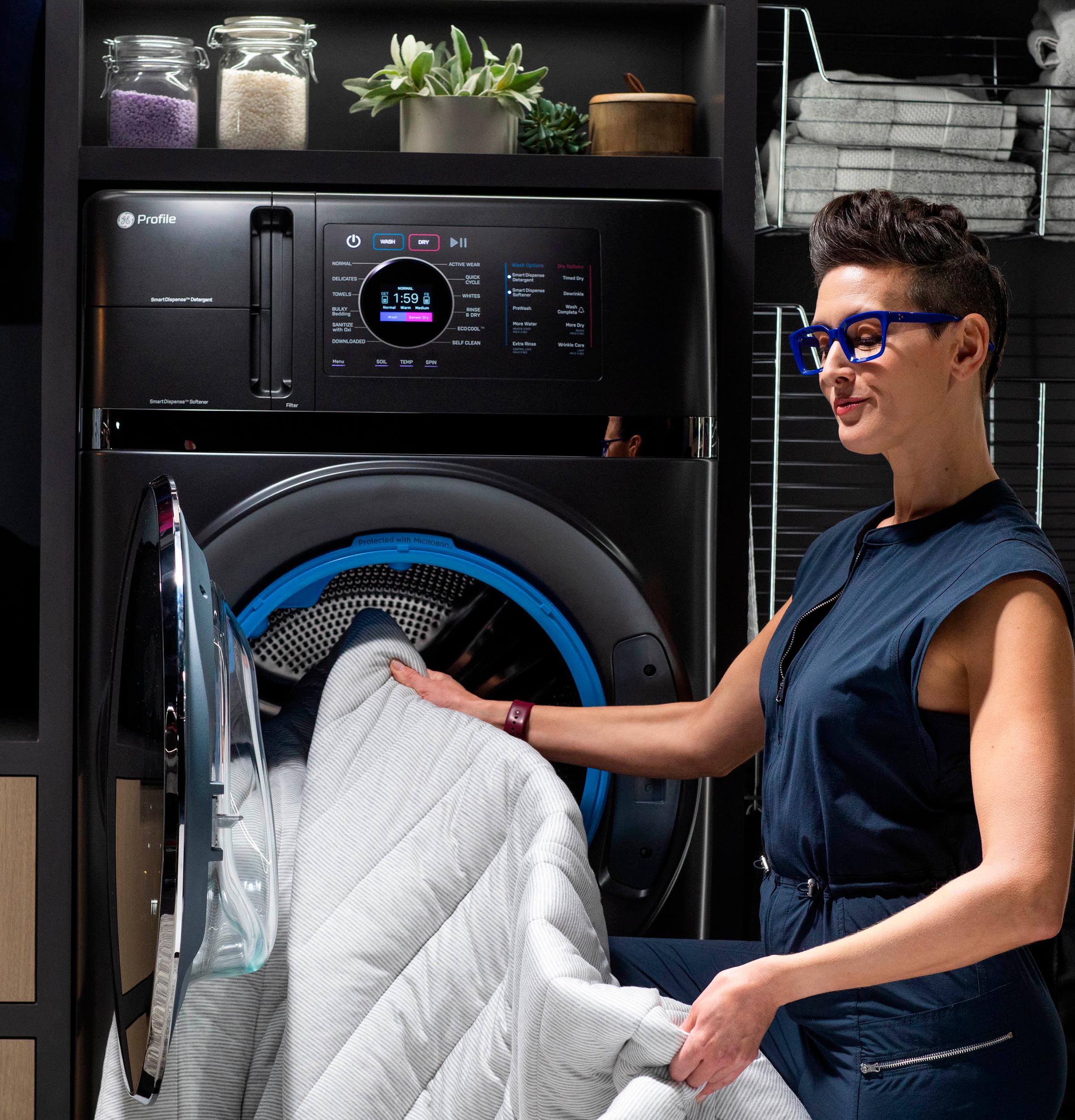 Understanding Your Washing Machine's Lint Trap - Universal Appliance and  Kitchen Center