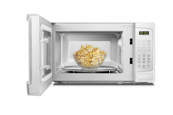 Danby DBMW0920BWW Danby 0.9 Cuft White Microwave