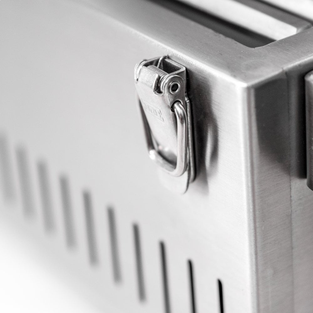 Blaze Grills BLZ1PROPRTLP Blaze Professional "Take It Or Leave It" Portable Grill