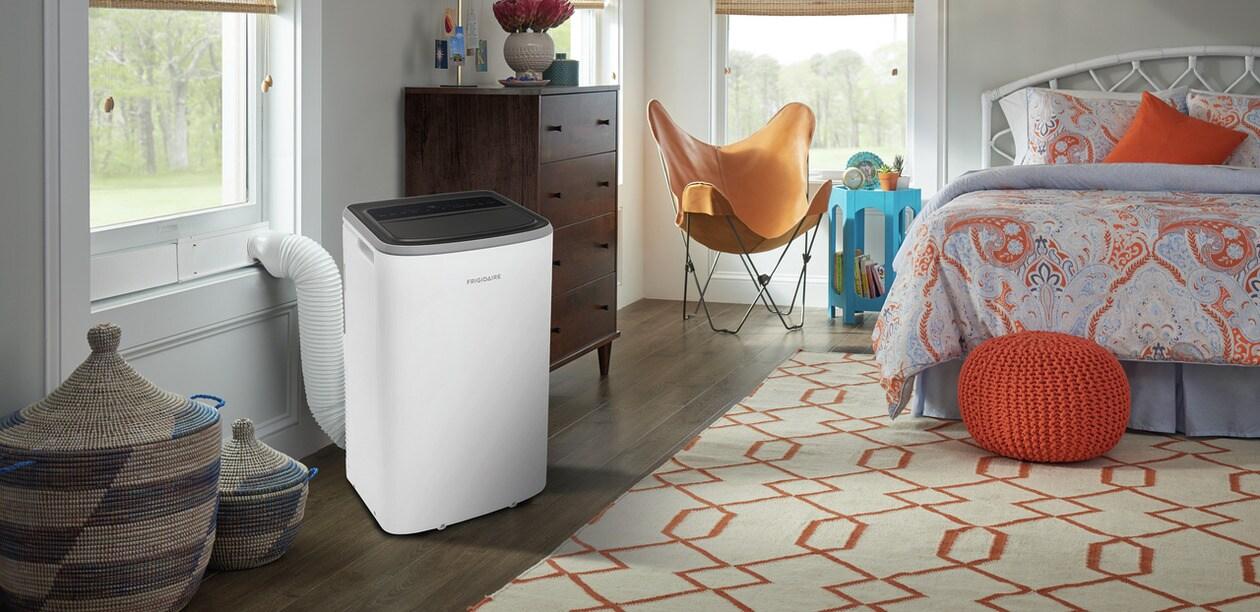 Frigidaire FHPH142AC1 Frigidaire 14,000 Btu Heat/Cool Portable Room Air Conditioner