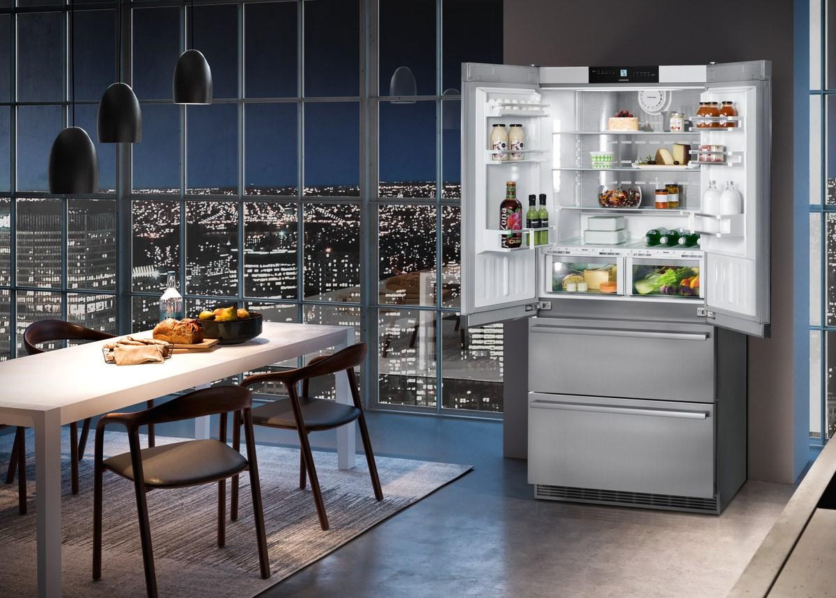Liebherr CBS2092 Fridge-Freezer With Biofresh And Nofrost