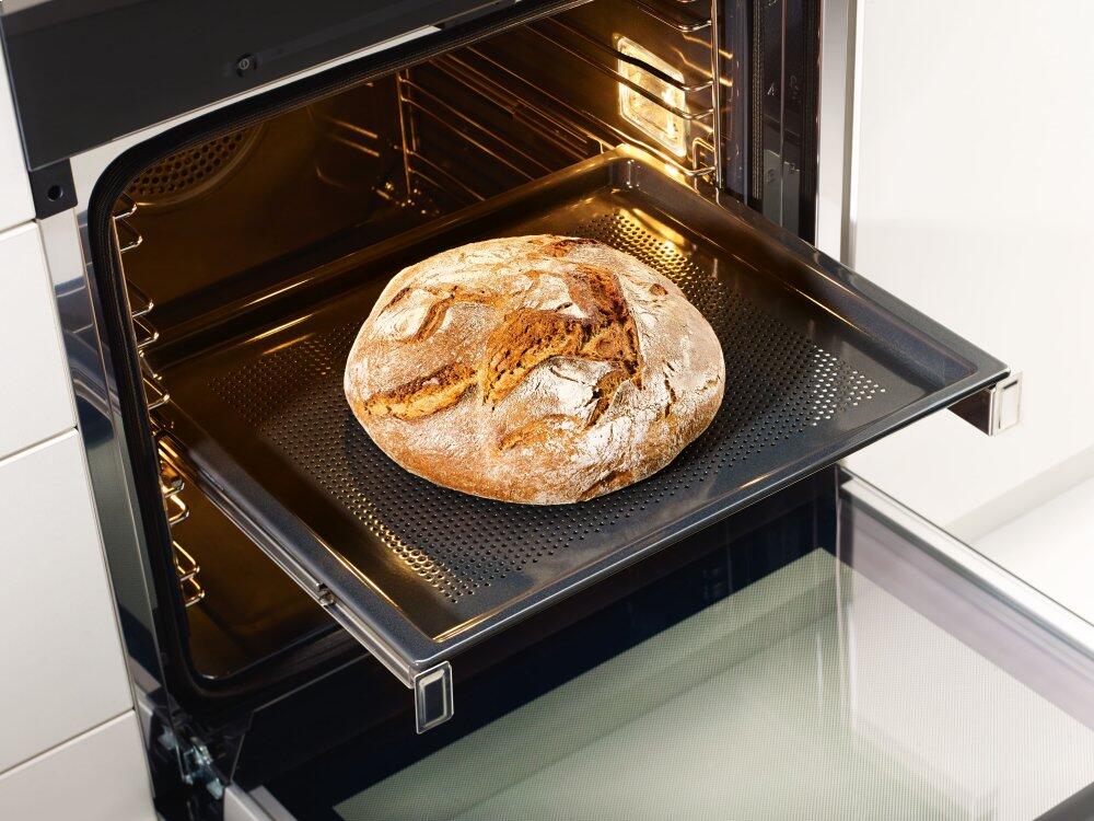 Miele HBBL71 Hbbl 71 - Perforated Gourmet Baking Tray For Everything That Is Crunchy And Crisp.