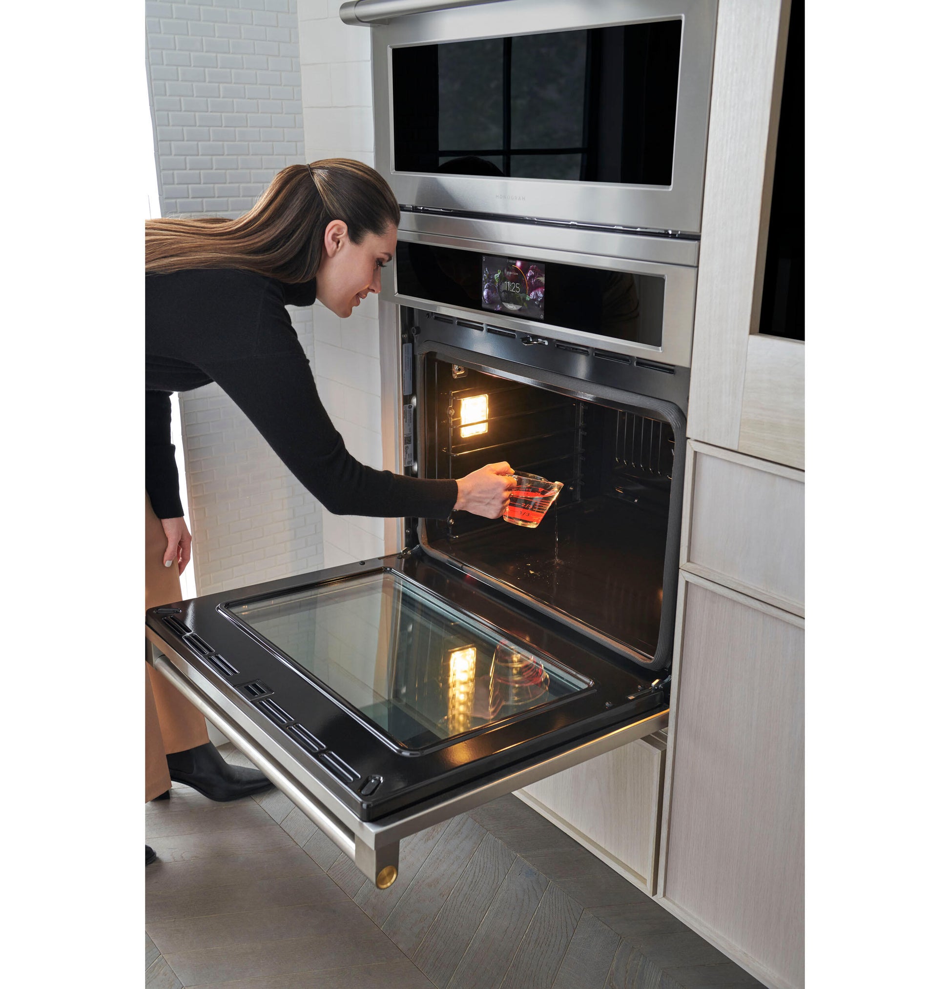 Monogram ZTSX1DPSNSS Monogram 30" Smart Electric Convection Single Wall Oven Statement Collection