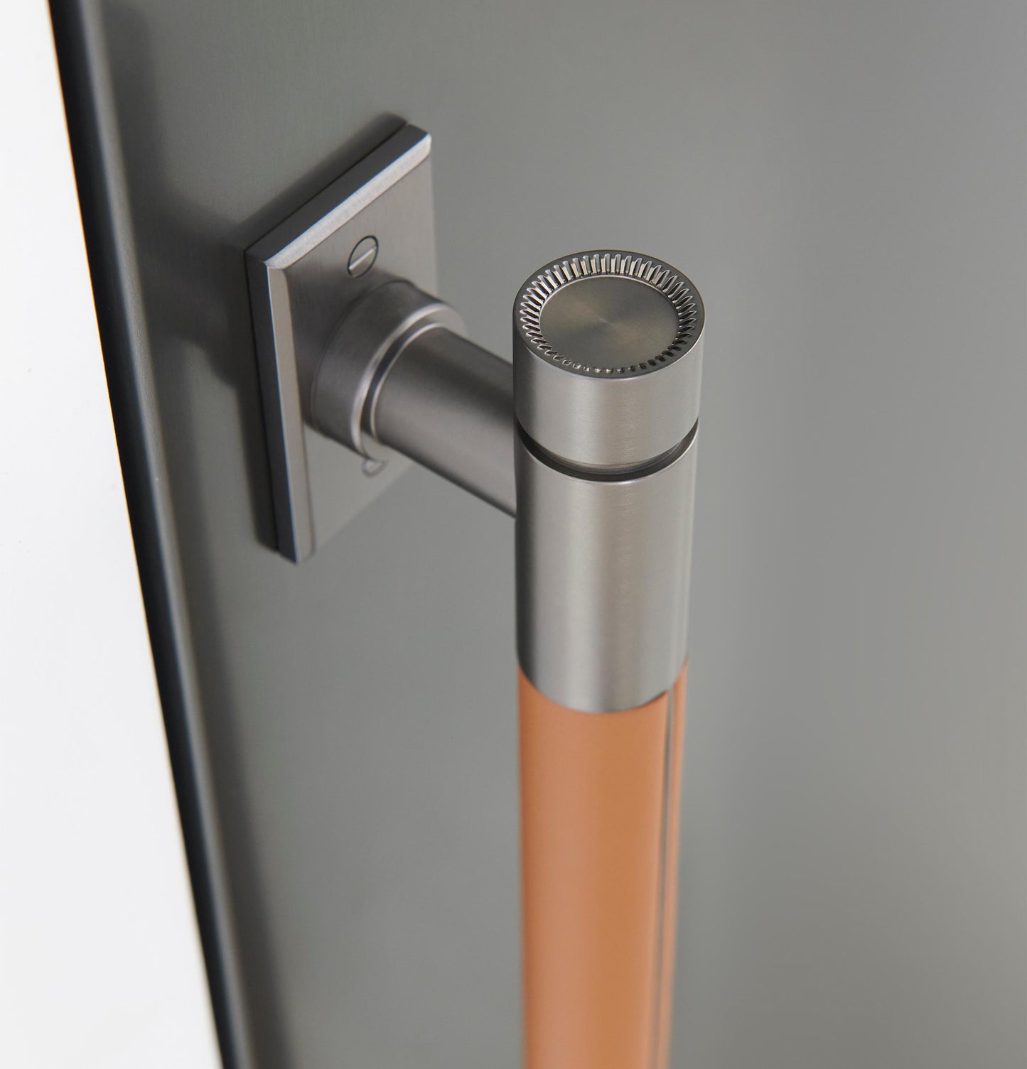 Monogram ZKSP1H1TVT1 Monogram Column Handle Kit Titanium Designer Collection