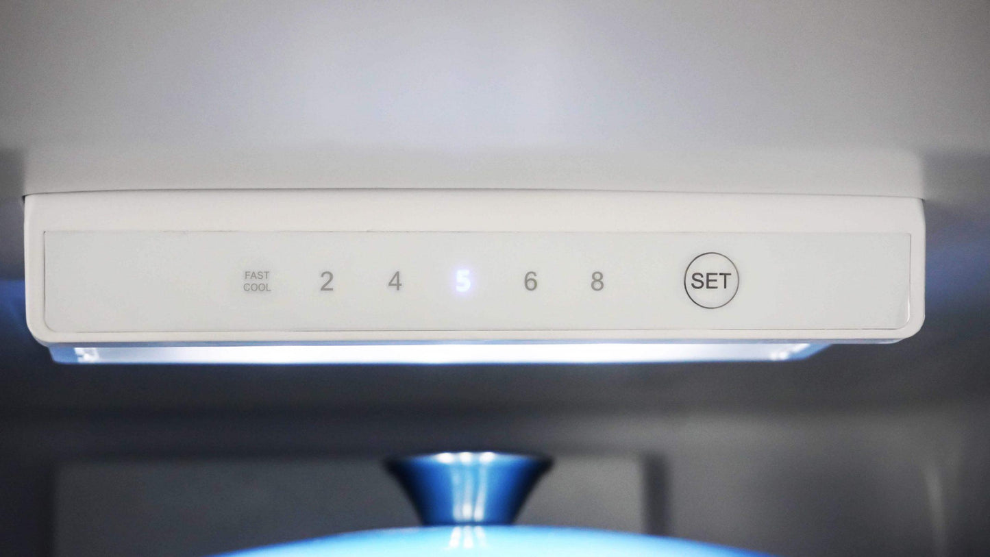 Danby DBMF100C1SLDB Danby 10 Cu.Ft Bottom Mount Refrigerator