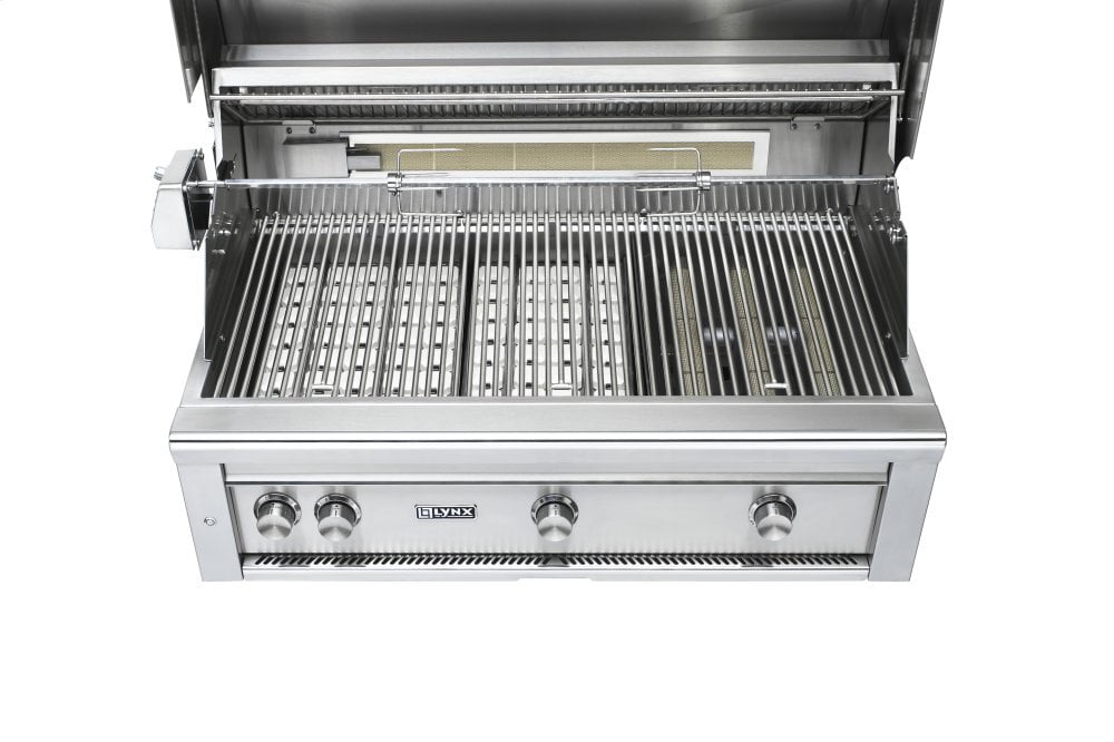 Lynx L42TRLP 42" Lynx Professional Built In Grill With 1 Trident And 2 Ceramic Burners And Rotisserie, Lp