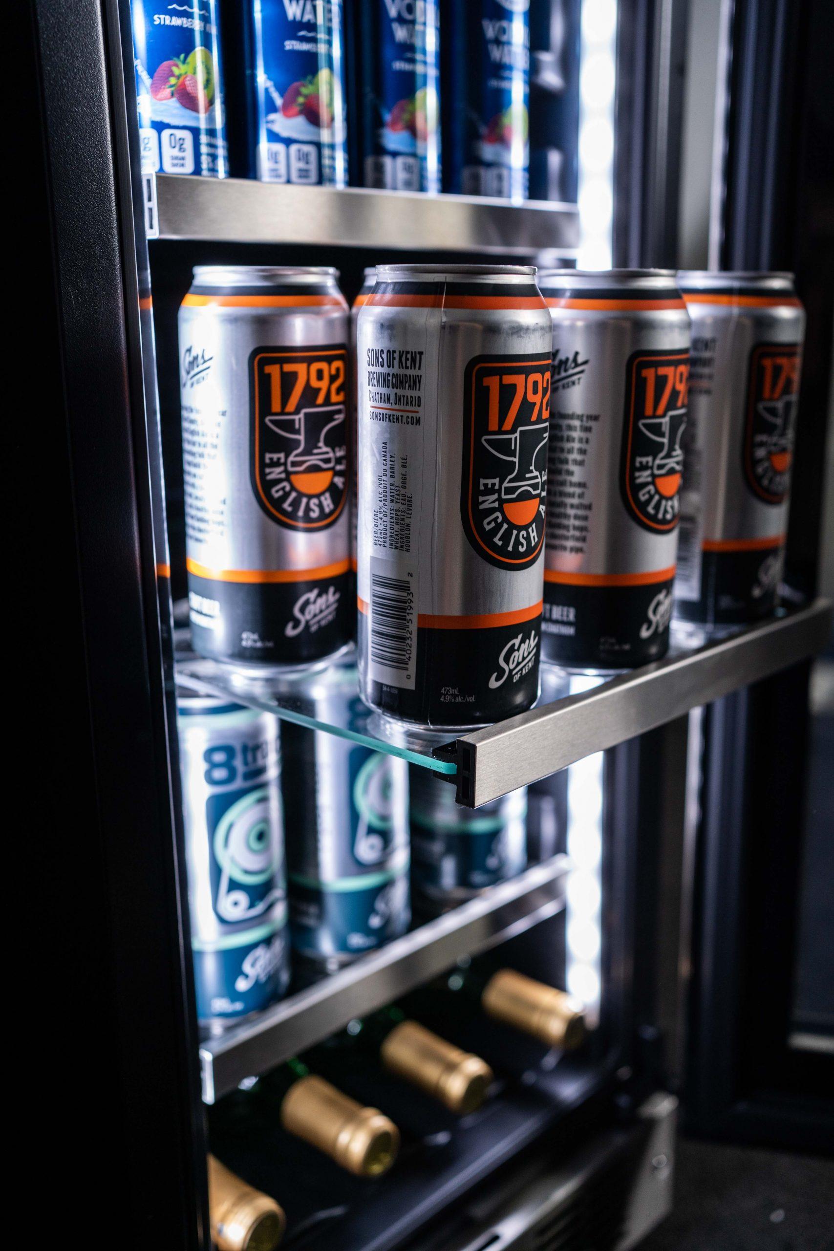 Silhouette SPRBC031D1SS Silhouette - 3.1 Cu. Ft. Built-In Under Counter Beverage Center