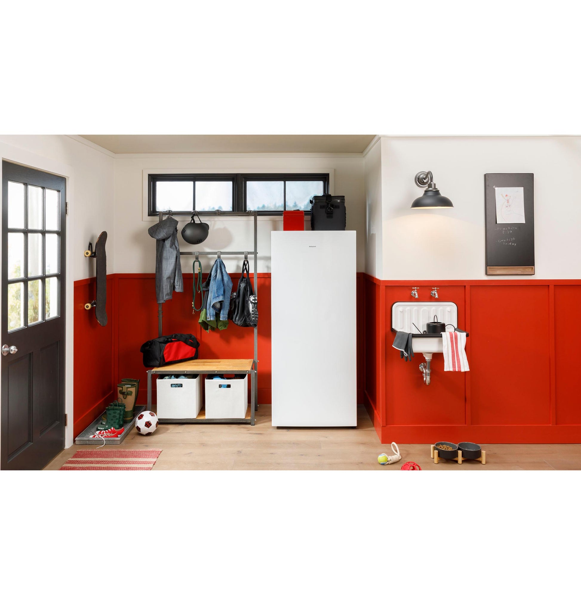 Hotpoint HUF13STRWW Hotpoint® 13 Cu. Ft. Frost-Free Upright Freezer