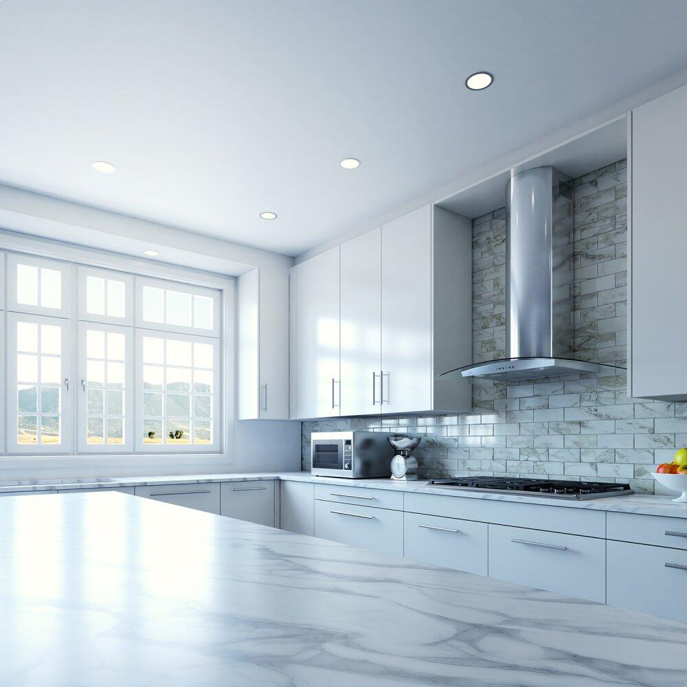 Xo Appliance XOM30GC 30" 600/395 Cfm Wall Chimney Hood Stainless/Glass