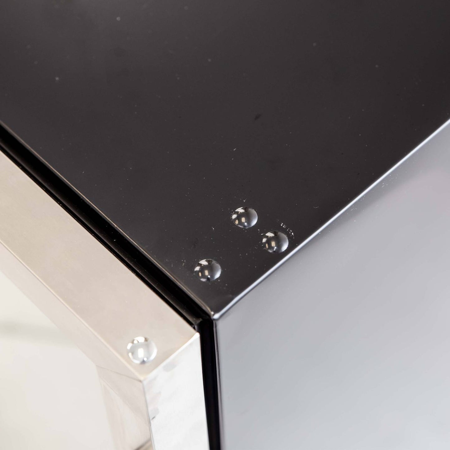 Avanti BVB52T4S 133 Can Beverage Center