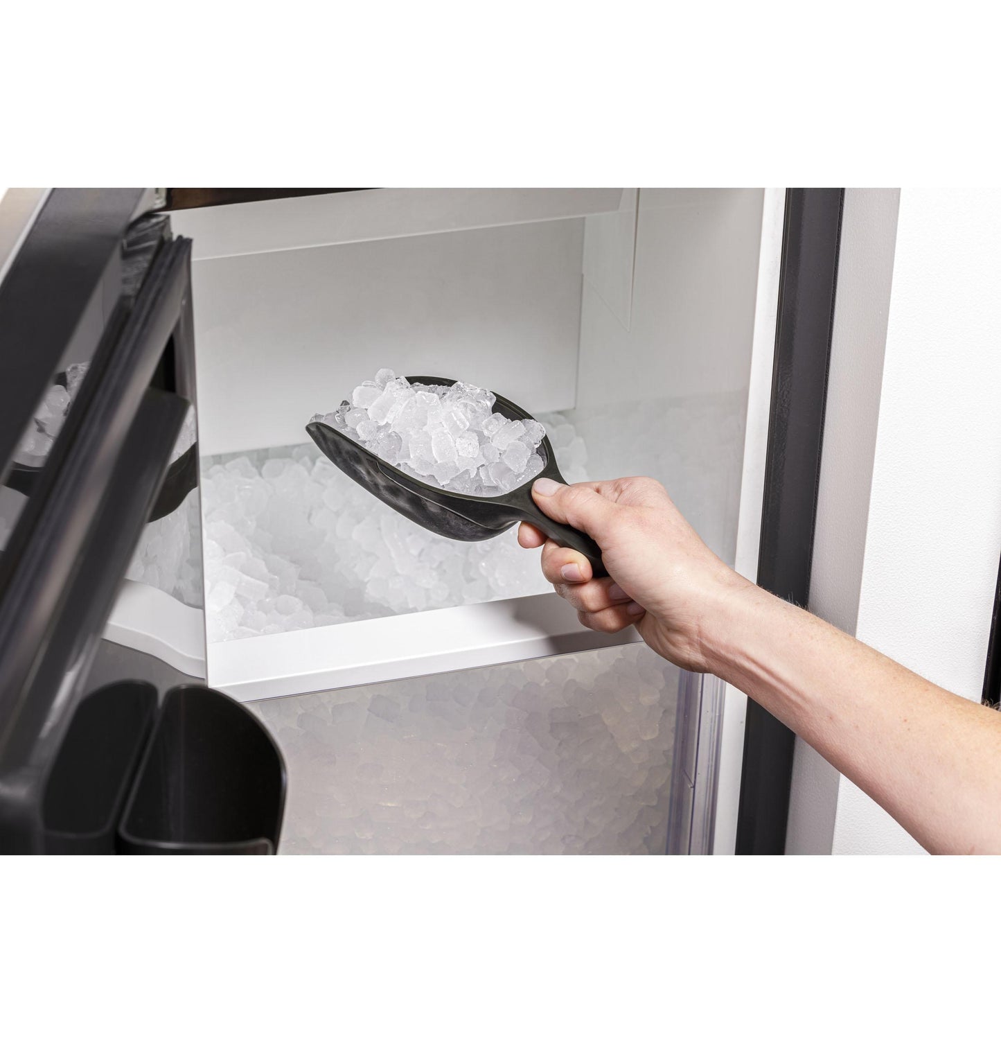 Ge Appliances UNC15NPRII Ice Maker 15-Inch - Nugget Ice