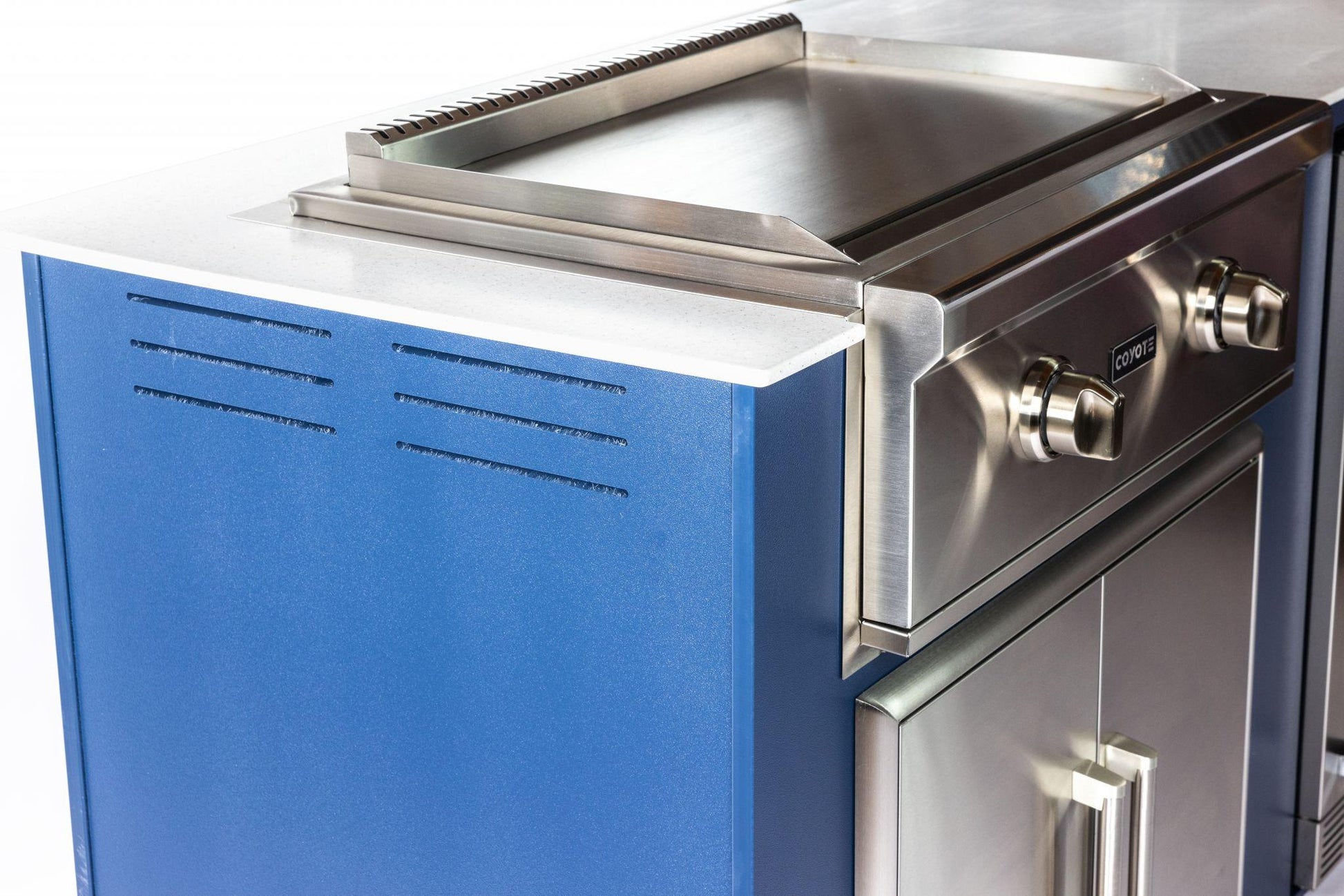 Coyote C1FTG30LP 30" Flat Top Grill Built-In; Lp