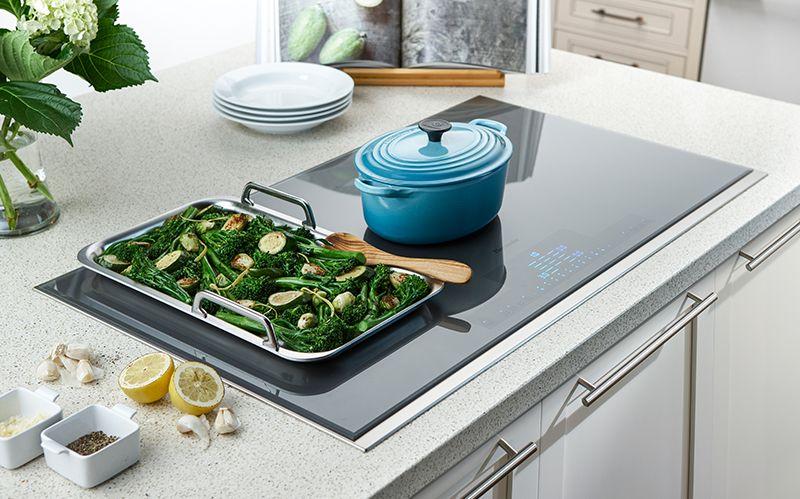 Thermador CIT367YMS Liberty® Induction Cooktop 36'' Silver Mirror, Surface Mount With Frame Cit367Yms