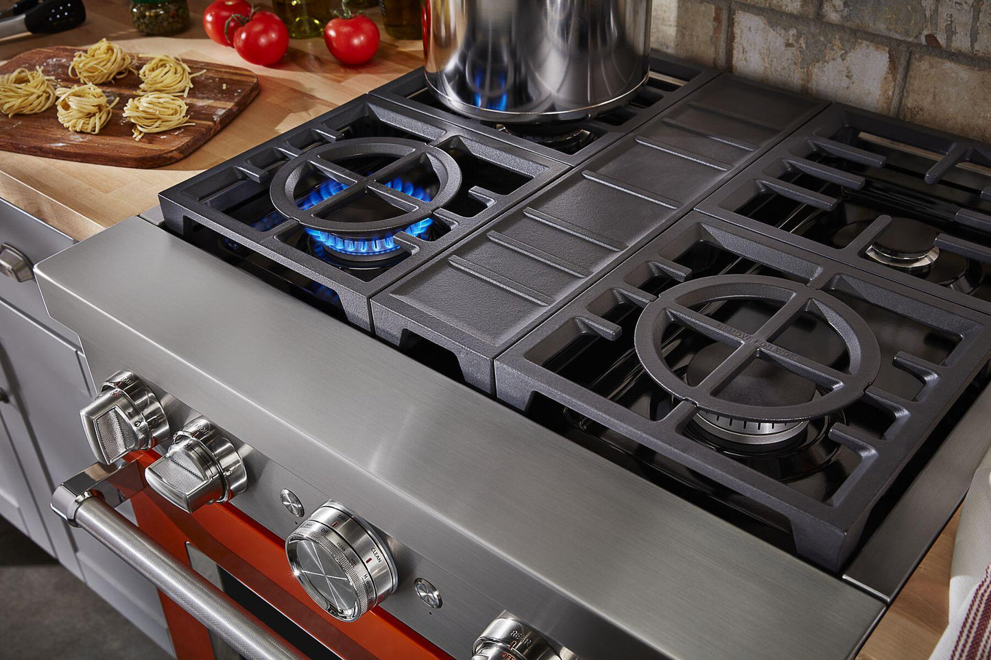 Kitchenaid KFDC500JSC Kitchenaid® 30'' Smart Commercial-Style Dual Fuel Range With 4 Burners - Scorched Orange