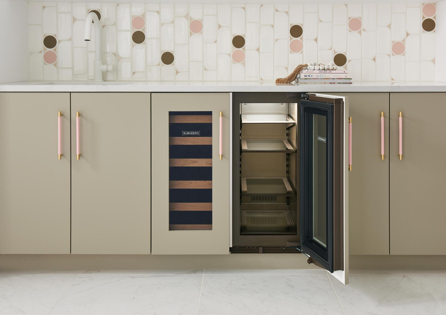 Sub-Zero DEU1550BL 15" Designer Undercounter Beverage Center With Solid Door - Panel Ready