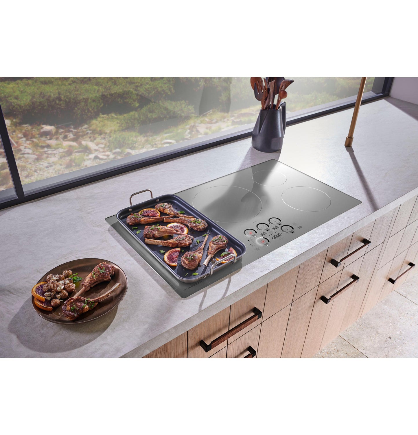 Monogram ZHU30RSTSS Monogram 30" Induction Cooktop