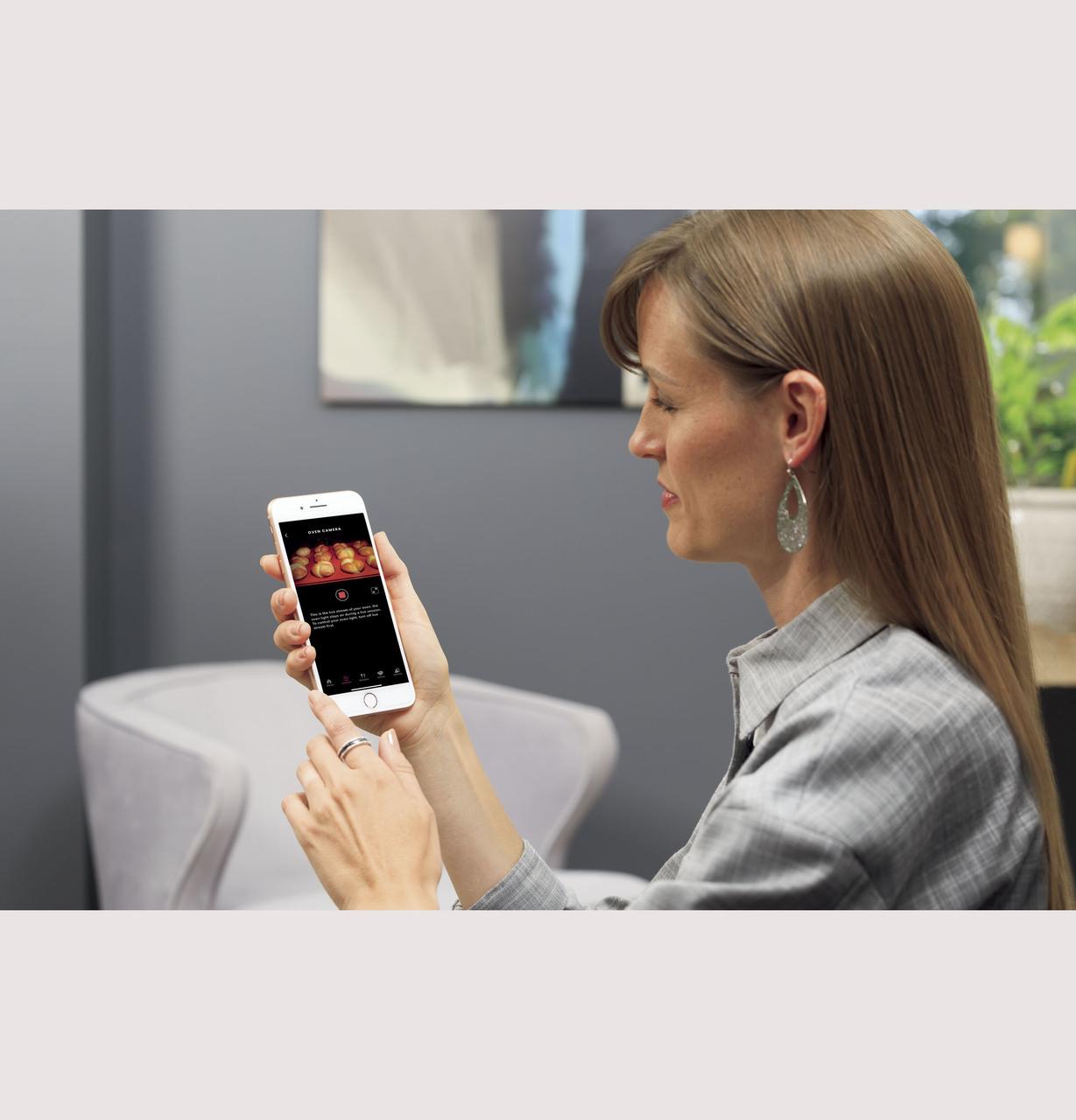 Cafe CHS90XP2MS1 Café™ 30" Smart Slide-In, Front-Control, Induction And Convection Range With In-Oven Camera