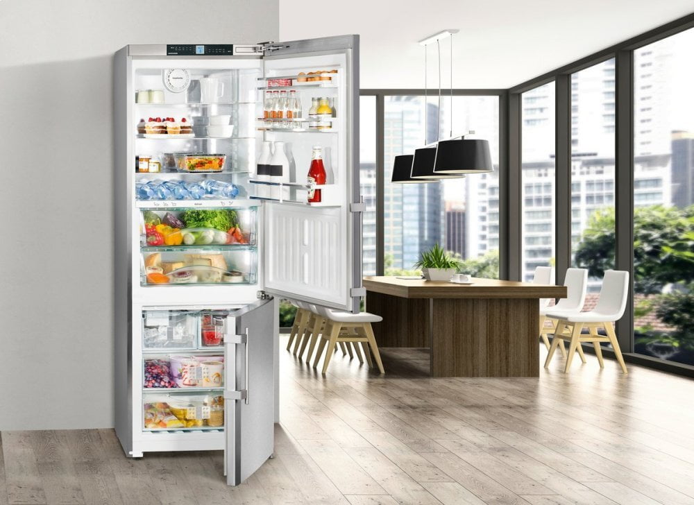 Liebherr CBS1660 30" Fridge-Freezer With Biofresh And Nofrost
