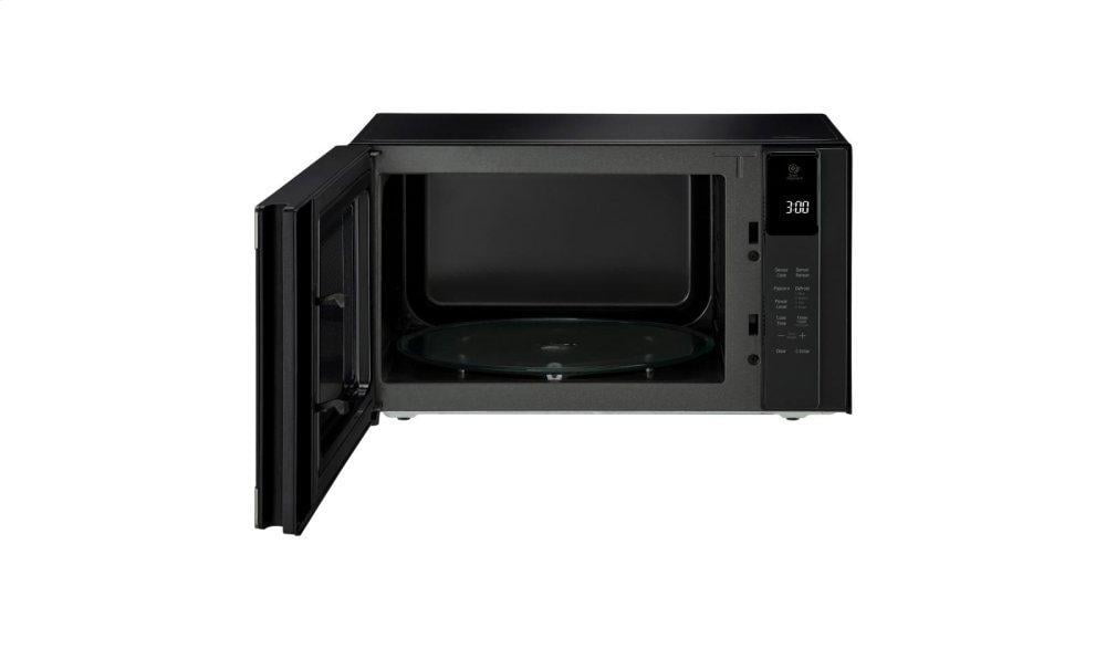 Lg LMC1575BD Lg Black Stainless Steel Series 1.5 Cu. Ft. Neochef™ Countertop Microwave With Smart Inverter And Easyclean®