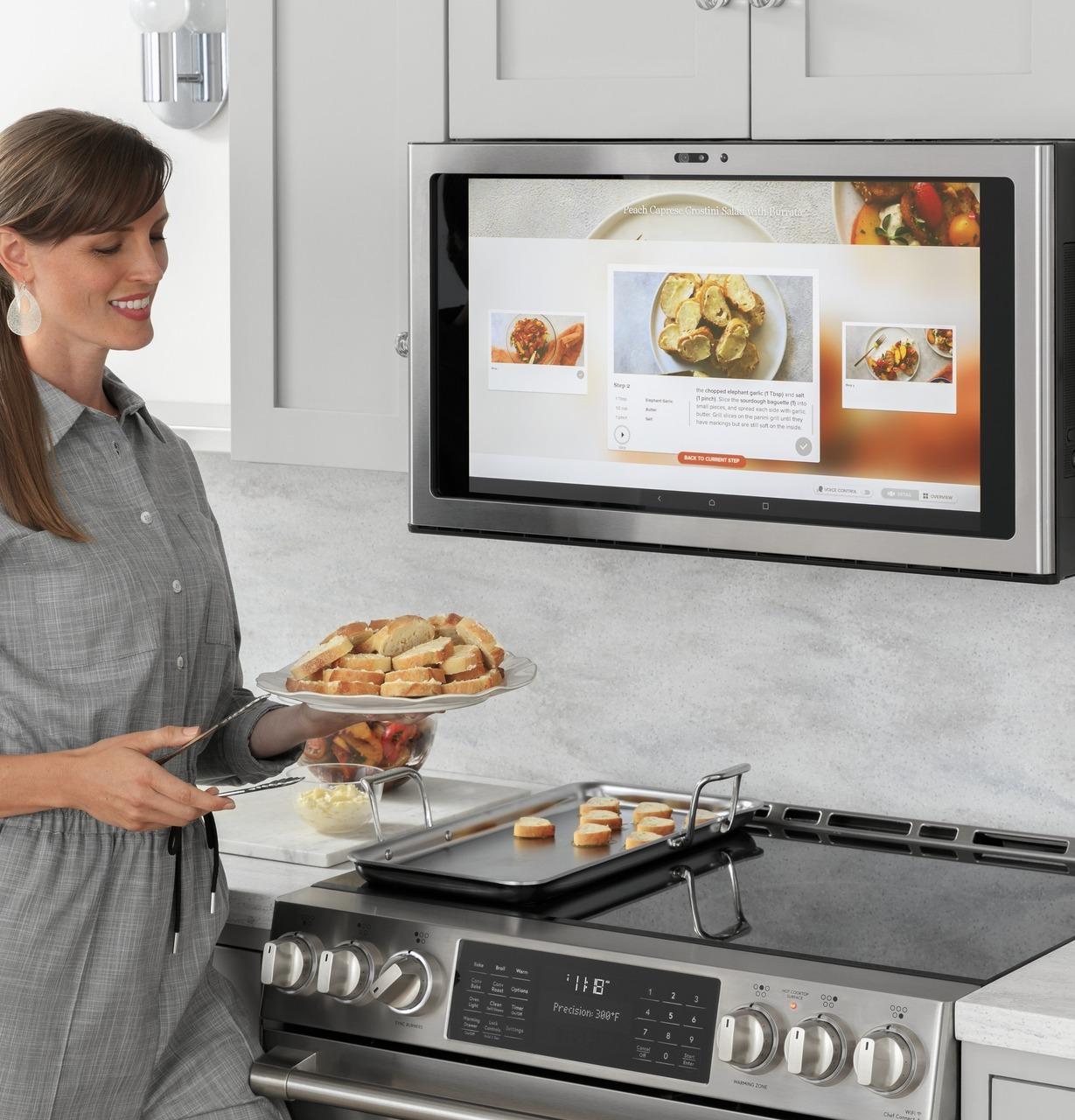 Cafe CHS90XP2MS1 Café&#8482; 30" Smart Slide-In, Front-Control, Induction And Convection Range With In-Oven Camera