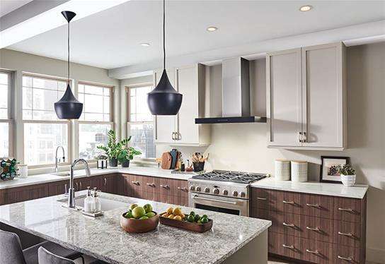 Best Range Hoods WCB3I36SBB Ispira 36-In. 650 Max Cfm Stainless Steel Chimney Range Hood With Purled™ Light System And Black Glass