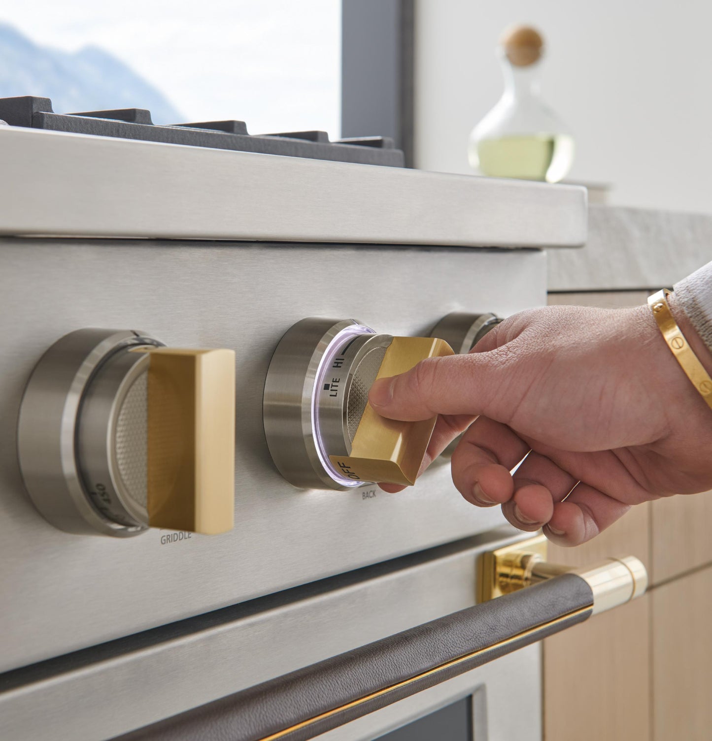 Monogram ZXPR48HLTB1 Monogram 48" Designer Collection Brass Long Handle For Pro Range