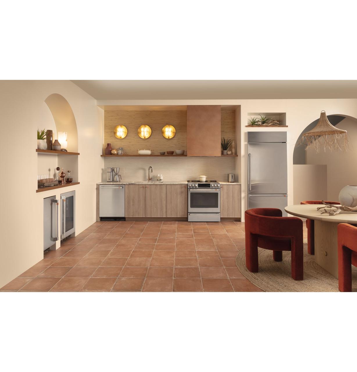 Cafe CHS90XP2MS1 Café™ 30" Smart Slide-In, Front-Control, Induction And Convection Range With In-Oven Camera