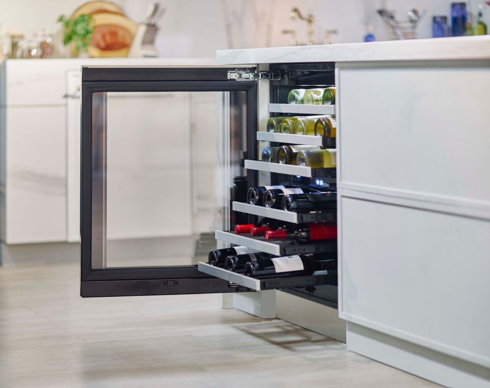 Thermador T24UW920LS 24-Inch Under-Counter Wine Reserve With Glass Door