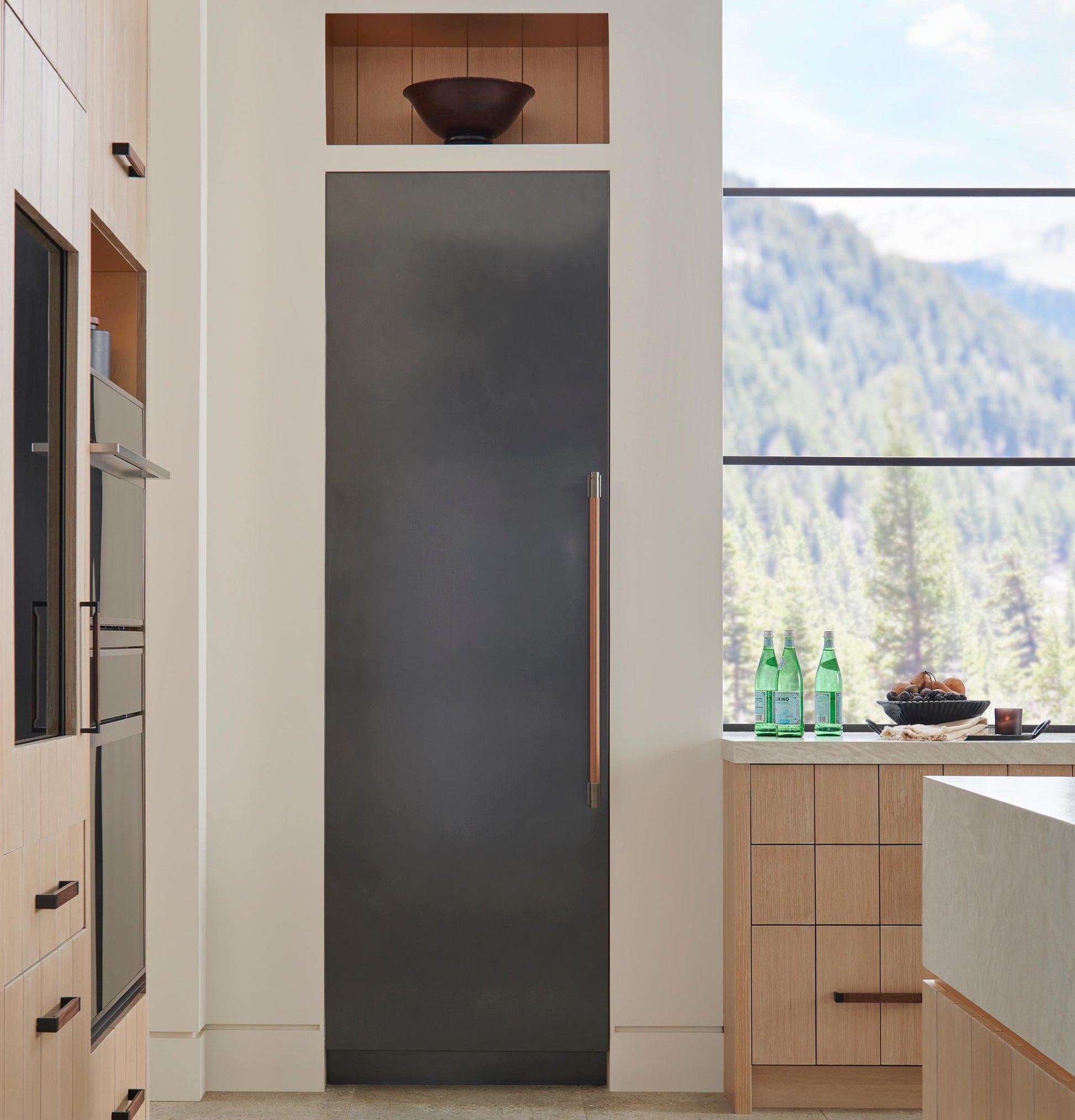 Monogram ZKSP1H1TVT1 Monogram Column Handle Kit Titanium Designer Collection