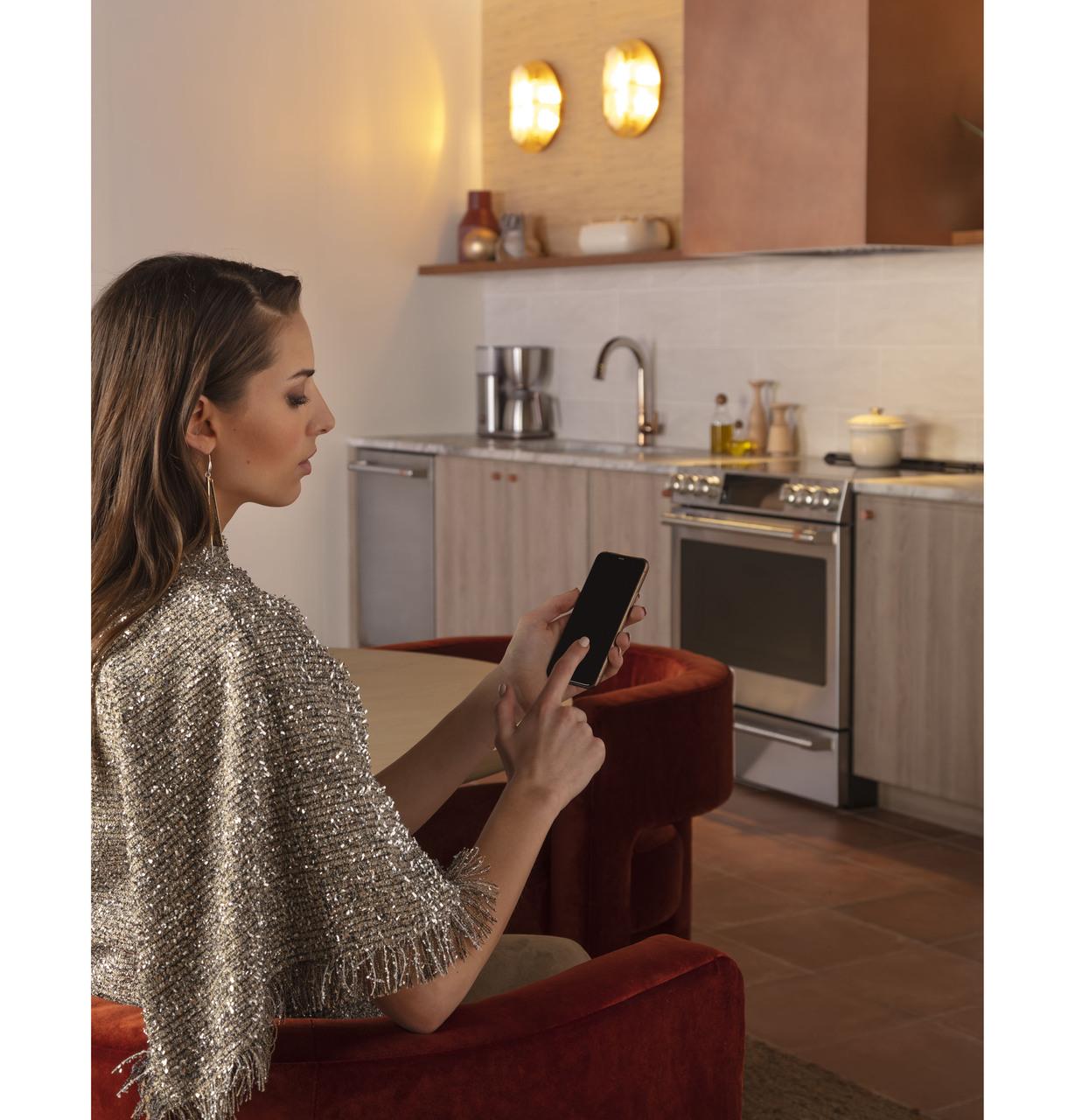 Cafe CHS90XP2MS1 Café™ 30" Smart Slide-In, Front-Control, Induction And Convection Range With In-Oven Camera