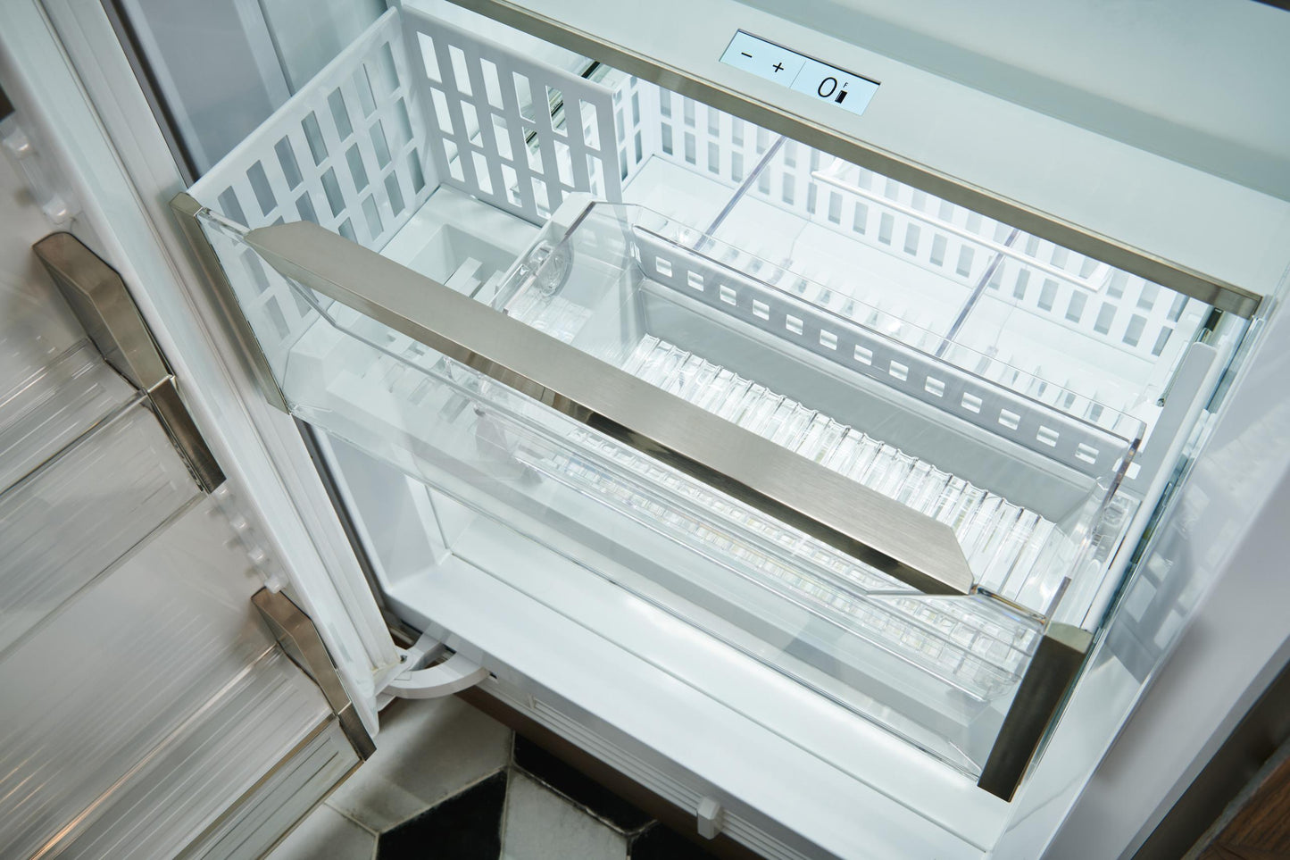 Sub-Zero DEC3050FIL 30" Designer Column Freezer With Ice Maker - Panel Ready