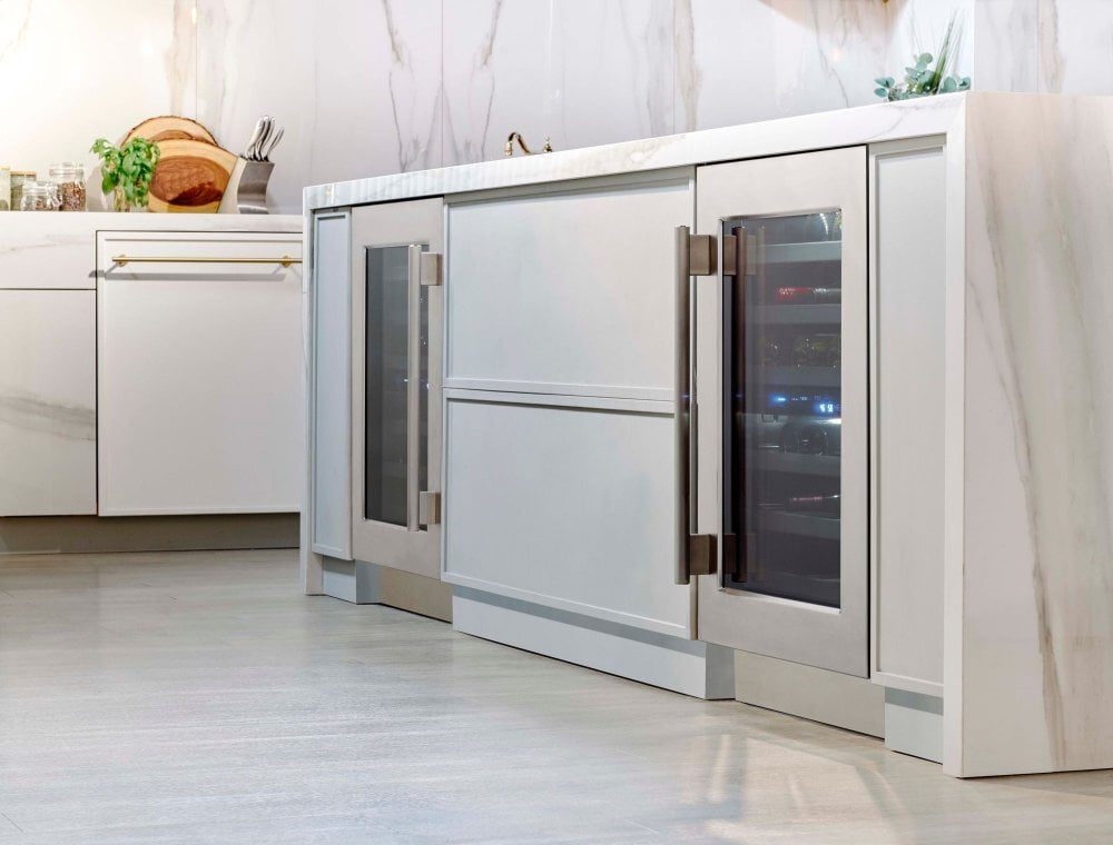 Thermador T24UW920LS 24-Inch Under-Counter Wine Reserve With Glass Door