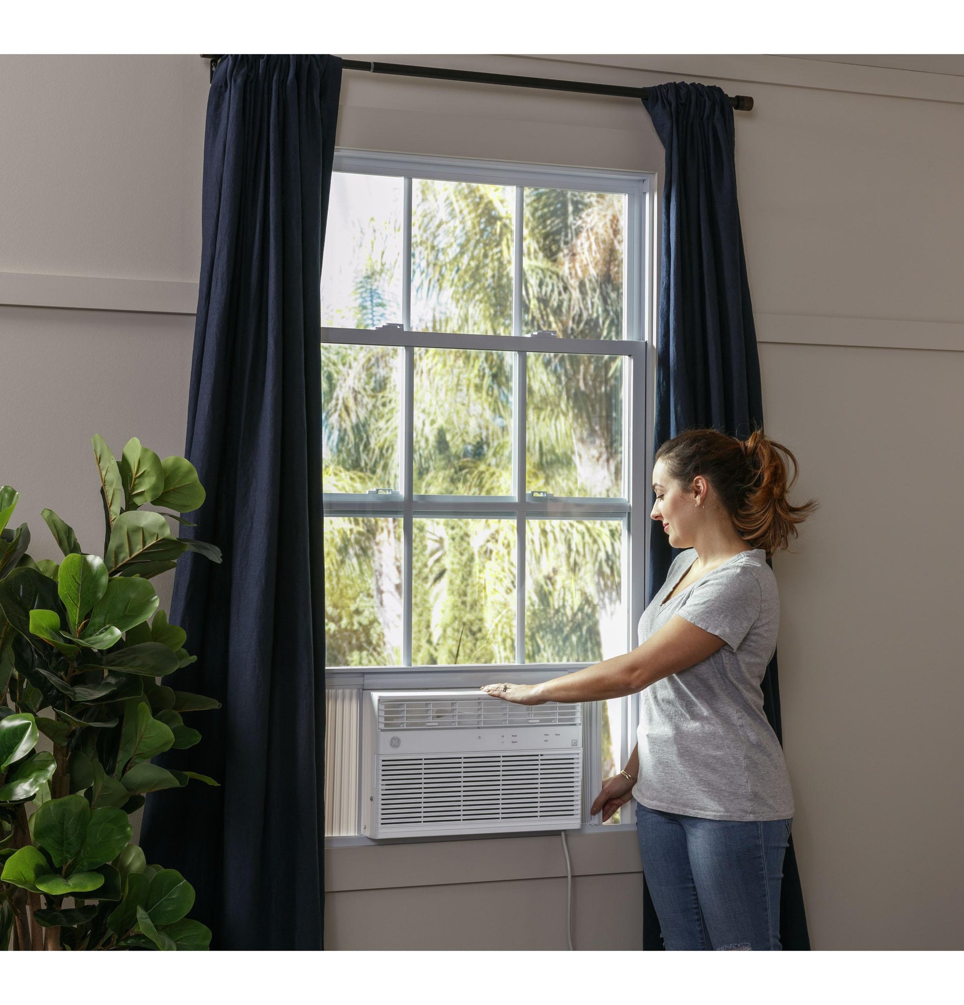 Ge Appliances AHE18DZ Ge® 18,000 Btu Heat/Cool Electronic Window Air Conditioner For Extra-Large Rooms Up To 1000 Sq. Ft.