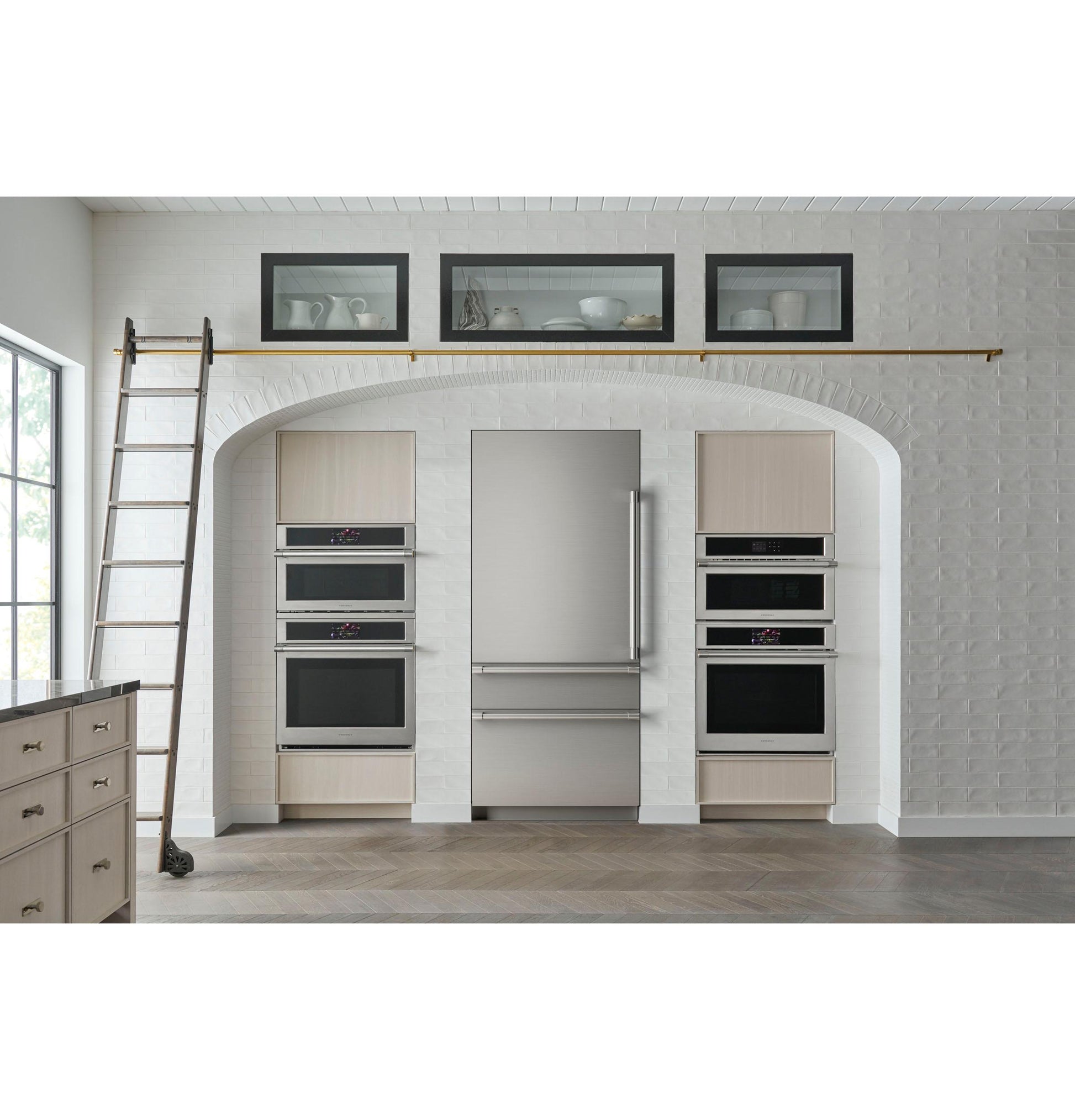 Monogram ZIC363NBVLH Monogram 36" Integrated Bottom-Freezer Refrigerator