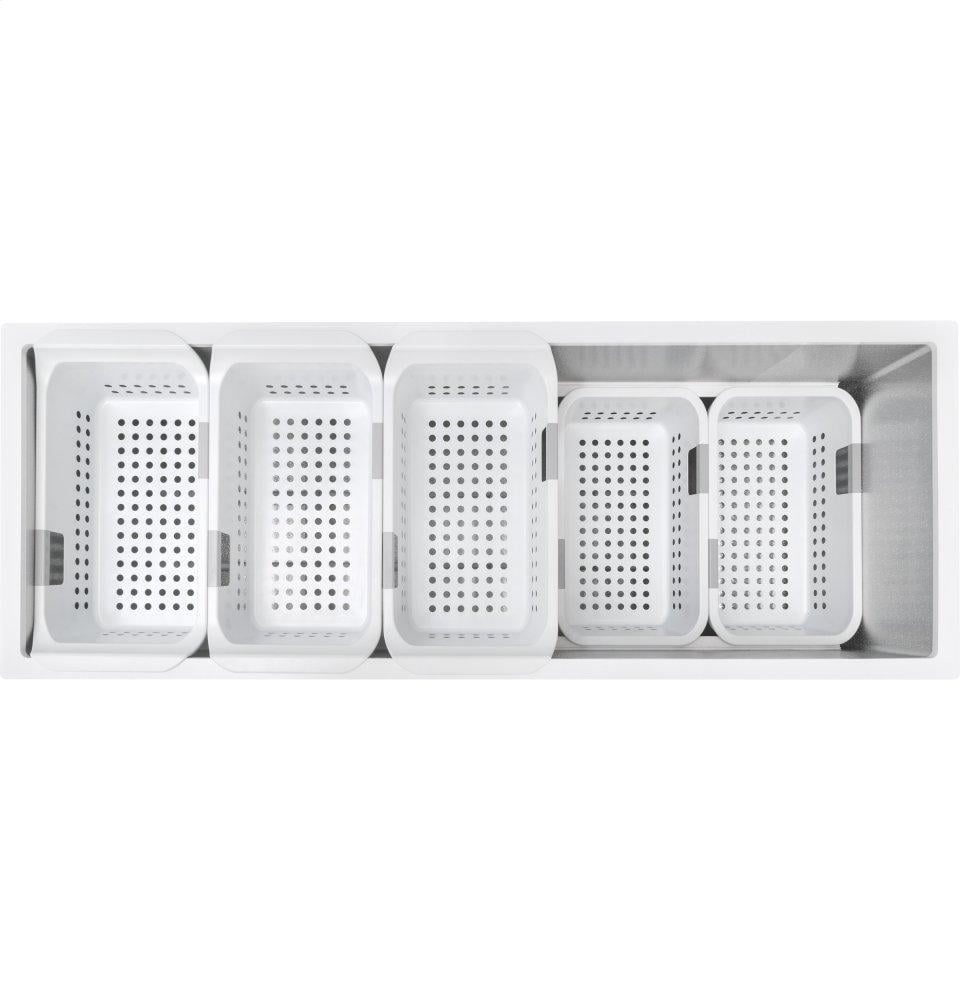 GE Appliances FCM22DLWW Chest Freezer - Thumbnail 4