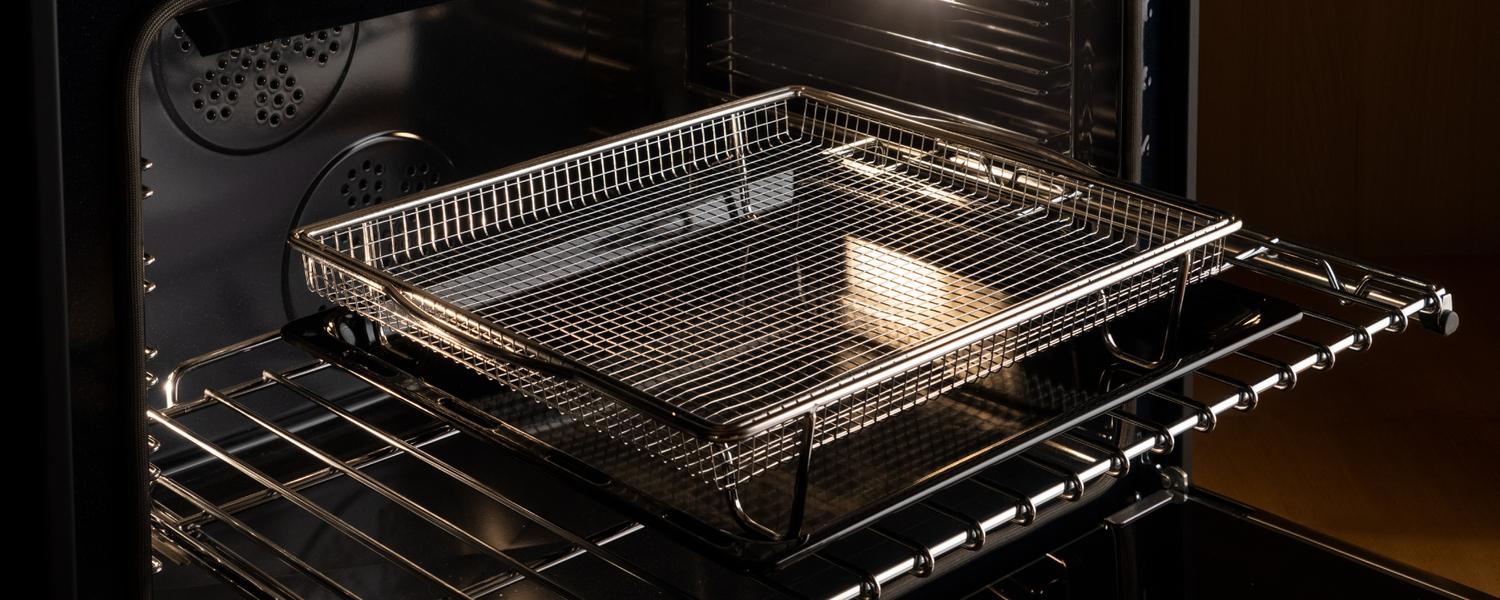 Bertazzoni HER365ICFEPNET 36 Inch Induction Range, 5 Heating Zones And Cast Iron Griddle, Electric Self-Clean Oven Nero