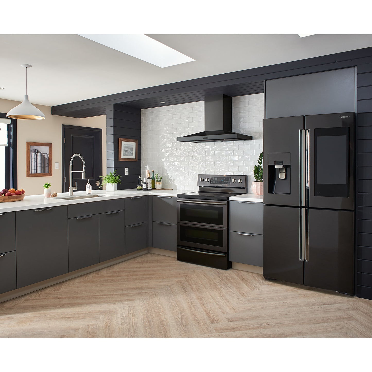 Broan EW5436BLS Broan® 36-Inch Convertible Wall-Mount Chimney Range Hood, 500 Cfm, Black Stainless Steel