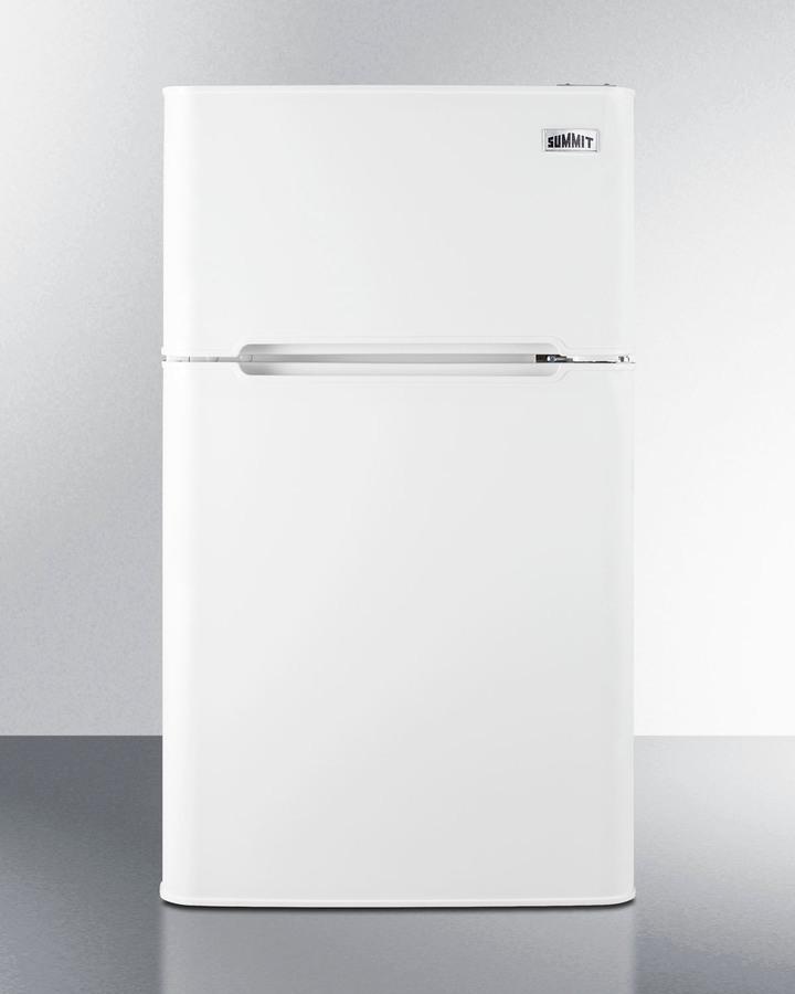Summit CP34WADA 19" Wide 2-Door Refrigerator-Freezer, Ada Height
