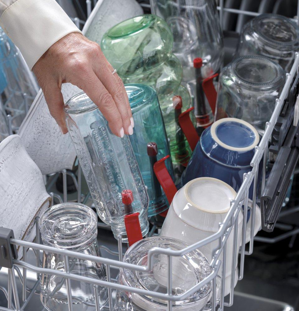 Ge Appliances GDT645SFNDS Ge® Top Control With Stainless Steel Interior Dishwasher With Sanitize Cycle & Dry Boost With Fan Assist