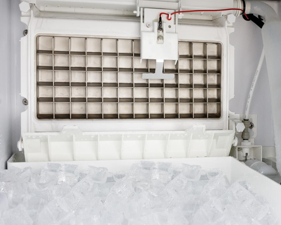 Summit BIM100ADA Commercially Listed Ada Height Clear Icemaker With 100 Lb. Ice Production Capacity For Built-In Or Freestanding Use