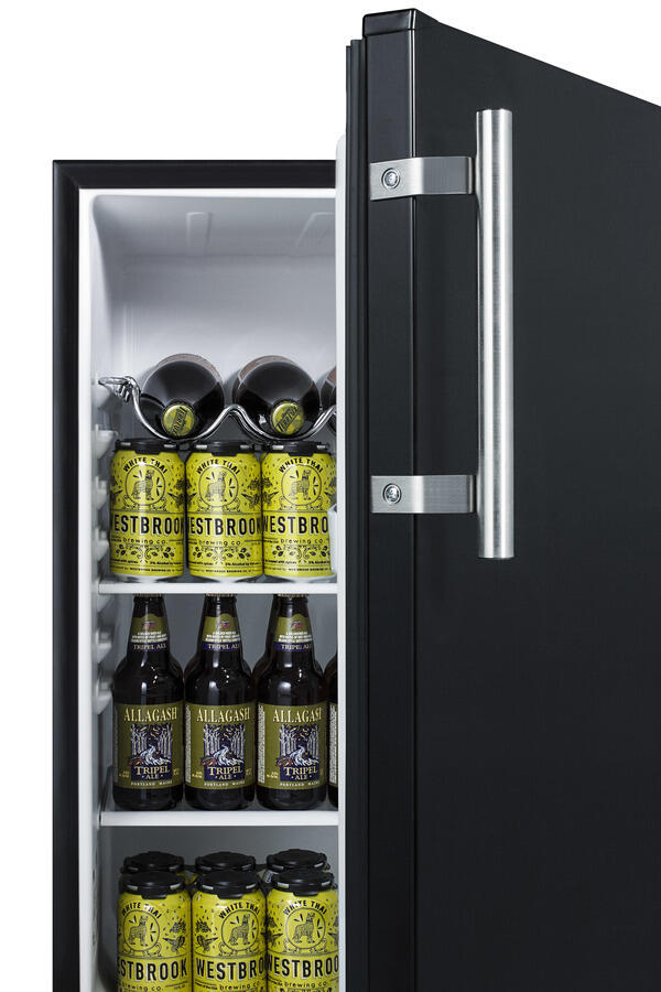 Summit FF63BBIDTPUB Built-In Undercounter Craft Beer Pub Cellar In Black With Digital Thermostat And Deluxe Interior