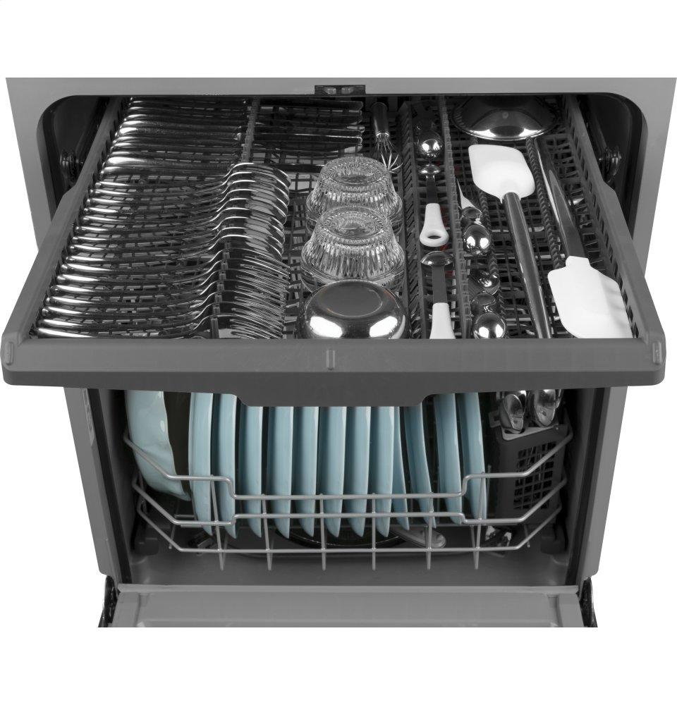 Ge Appliances GDF630PSMSS Ge® Front Control With Plastic Interior Dishwasher With Sanitize Cycle & Dry Boost