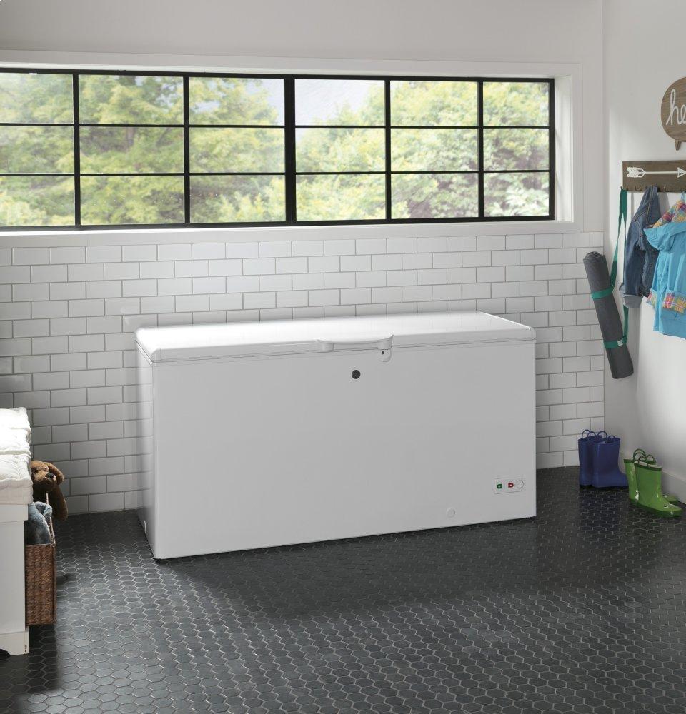 Ge Appliances FCM16SLWW Ge® 15.7 Cu. Ft. Manual Defrost Chest Freezer