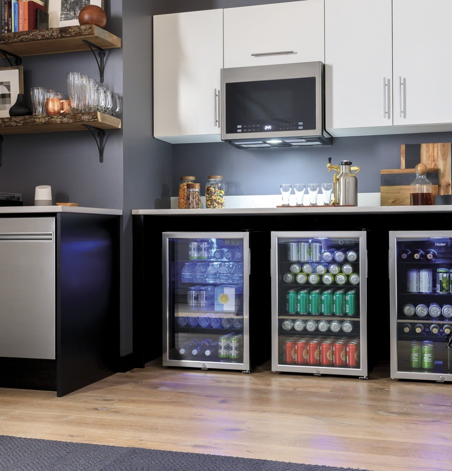 Haier HEBF100BXS 150-Can Beverage Center