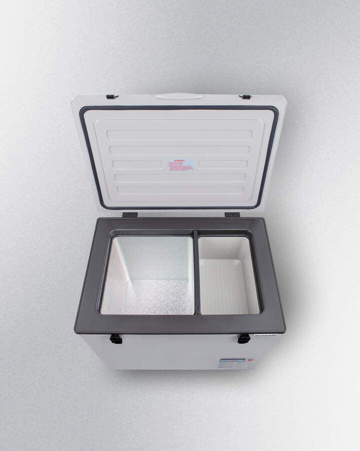 Summit SPRF56 Portable Refrigerator/Freezer